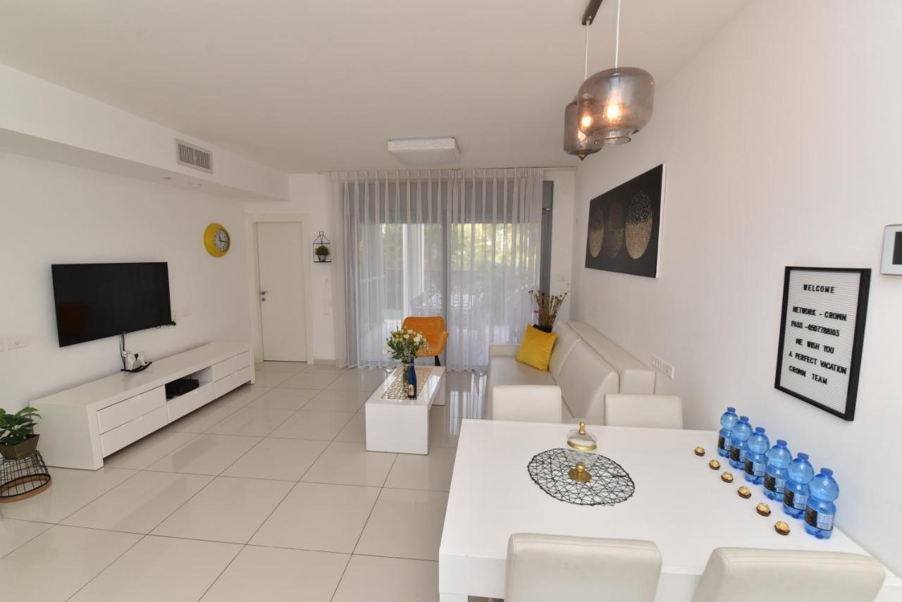 דירת גן דלוקס Apartment